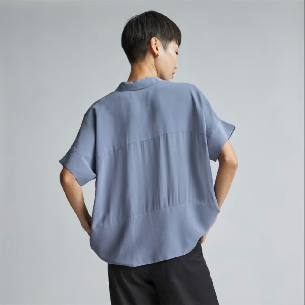 EVERLANE The Clean Silk Short-Sleeve Square Shirt French Blue NWT sz 4 - Picture 2 of 6